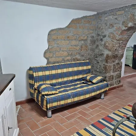 Nives * Tuscania